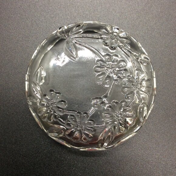 Beautiful Little Floral Glass Dish 3 3/8" - Picture 3 of 5